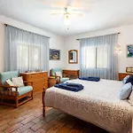 Elegant Villa, Beautiful Ocean View, Natural Paradise! וילה טאווירה
