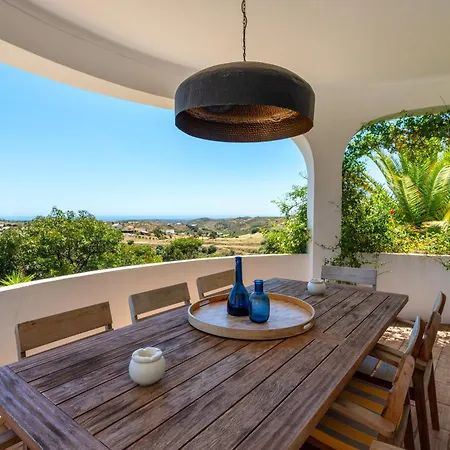 Villa Elegant Villa, Beautiful Ocean View, Natural Paradise!