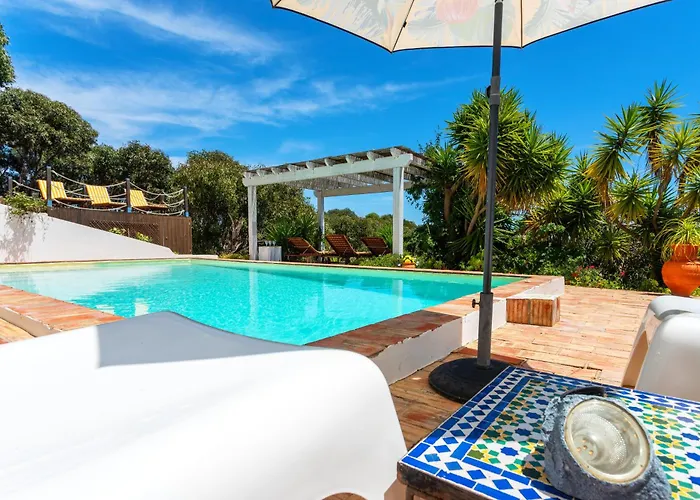 Elegant Villa, Beautiful Ocean View, Natural Paradise! וילה