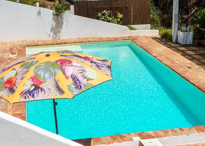 Elegant Villa, Beautiful Ocean View, Natural Paradise! וילה *